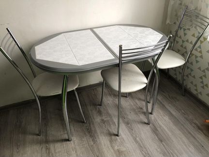 Стол Шарди с плиткой