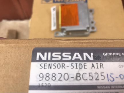 Nissan Micra блок управления безопасностью