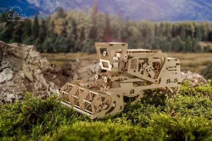 Модель ugears - Комбайн (конструктор)