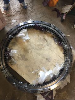 Поворотный круг башни Hyundai R250-7
