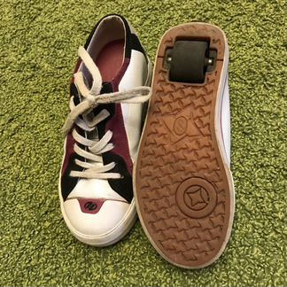Кроссовки Heelys