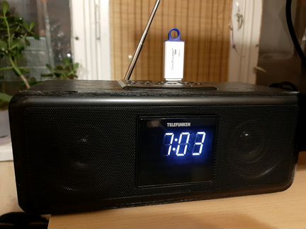 Радио и часы telefunken (с usb,sd)