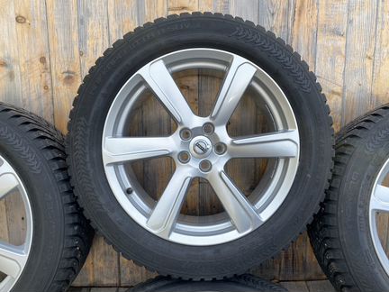 Оригинальные колеса на Volvo XC90 R19