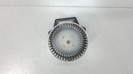 Двигатель отопителя (моторчик печки) Mitsubishi Ou