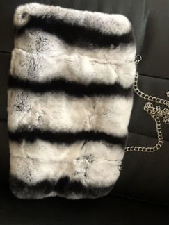 Меховая сумка муфта