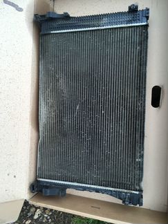 Радиатор охлаждения двс w212