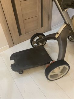 Подножка для второго ребенка stokke
