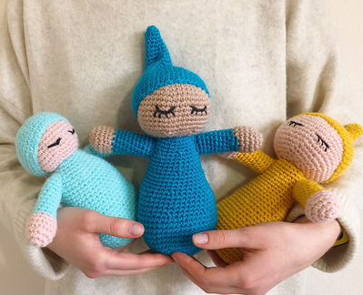Вязанные игрушки Сони