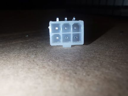 Разъём питания 6-pin на хеш-плату