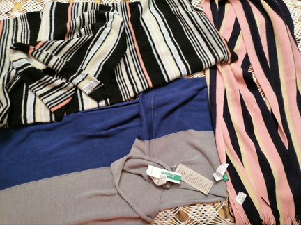 Шарфы новые benetton и sprit