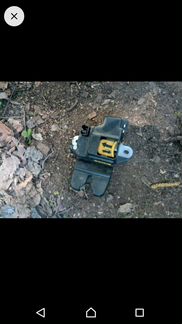 На киа церато 2 с09г петли багажника