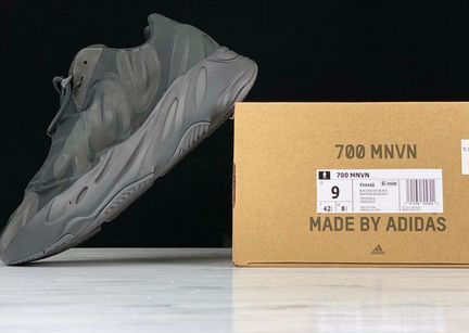 Adidas кроссовки Yeezy Boost 700 mnvn FV4440