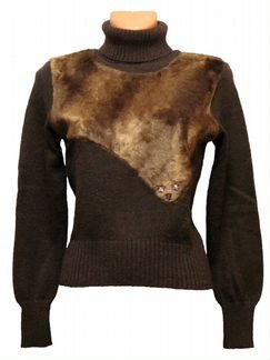 Свитер шерстяной пр-во Италия, новый,стильный 1006