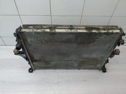 Радиатор основной 7L6121253E Audi Q7 (4L) 2005-201