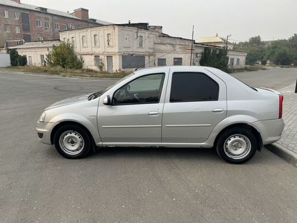 Renault Logan 1.6 МТ, 2012, 239 000 км