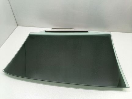 Стекло двери заднее правое Toyota Camry XV70 2.5