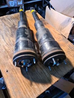 Амортизатор пневмо Задний Lexus LS USF4