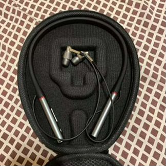 Наушники 1mоre Е1001BT Bluetooth и чехол черный