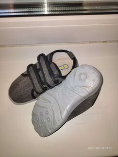 Ботинки Котофей 26 размер и сандали ангелочек 21 р