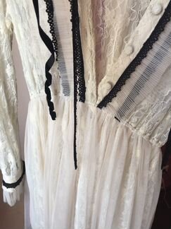 Платье белое красивое новое