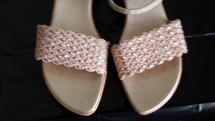 Женские босоножки новые удобные яркие