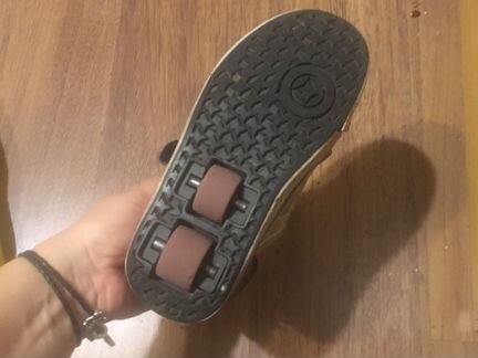 Кроссовки heelys