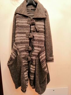 Пальто тёплое осенне - весеннее, лёгкое. размер 44