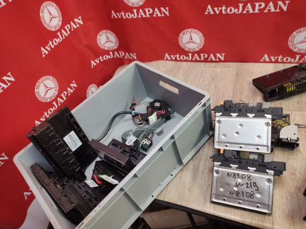 Блок предохранителей Mercedes W211 S211 M113.967