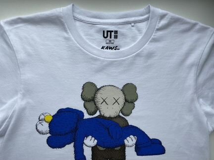 Футболка Uniqlo x kaws