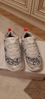 Кроссовки geox 28 р