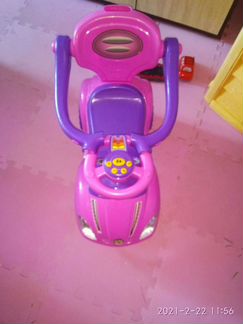 Машинка- каталка Mega Car
