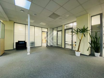 Сдам офисное помещение, 281 м²