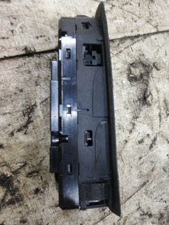 Кнопка стеклоподъёмника передняя левая Bmw X3 E83