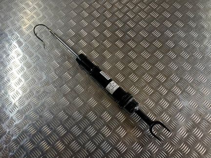 Амортизатор Audi A8 D3/4E (рестайлинг) 2007г