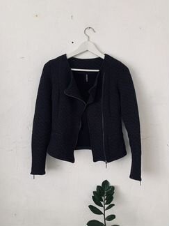 Стёганная куртка NAF NAF