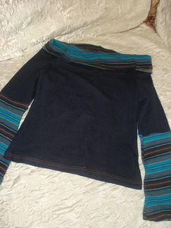 Свитер темно-синего цвета под джинсу б/у