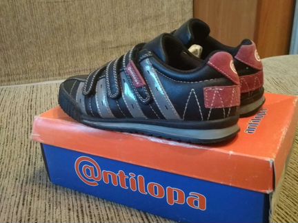 Кроссовки детские