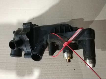 Насос водяной Ауди С6 BVJ 4.2FSI 2007 079121014F