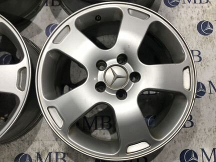 Комплект литых дисков R17 Mercedes