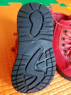 Ботинки на девочку р.22