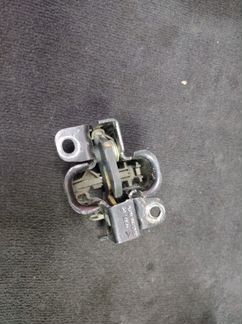 Замок капота Mercedes W211 E211 M272 3.0 2006