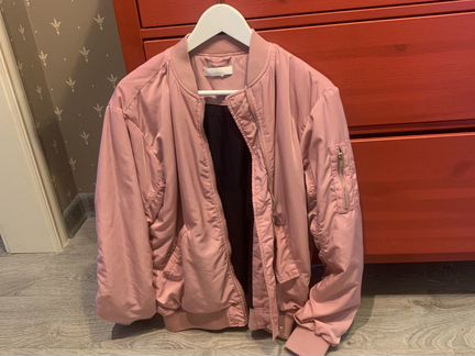 Розовй бомбер H&M