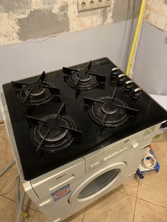 Варочная панель 4-конфорочная Electrolux