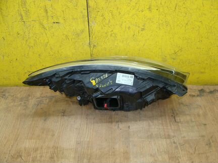 Фара левая Renault Kaptur