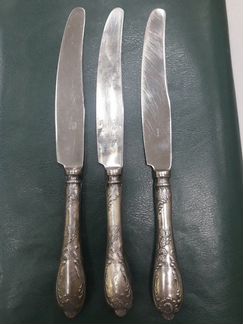 Вилки, ложки, ножи, тарелки