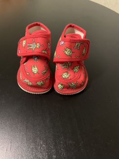 Детские ботинки