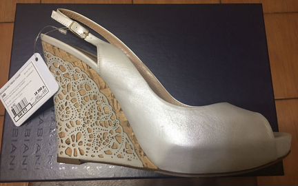 Женская обувь босоножки fabiani