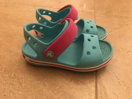 Босоножки crocs