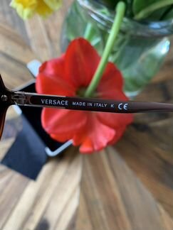 Солнечные очки Versace