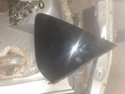 Форточка мазда 3 бк хечбек левая правая